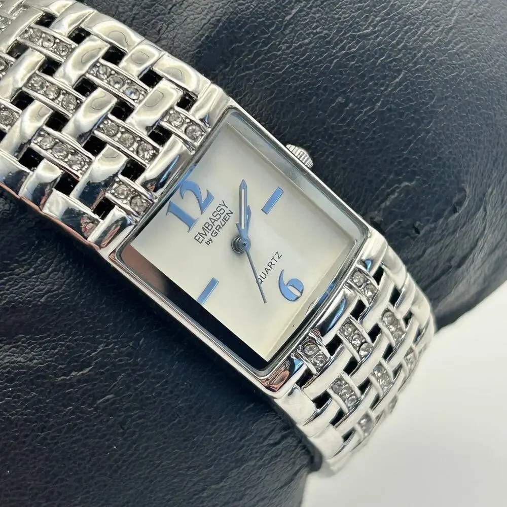 Embassy by Gruen Silver Tone Crystals Bangle Women’s Watch Working New Battery